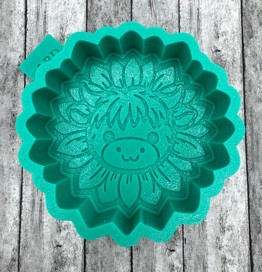 Highland Cow Sunflower Cente Freshie Silicone Mold