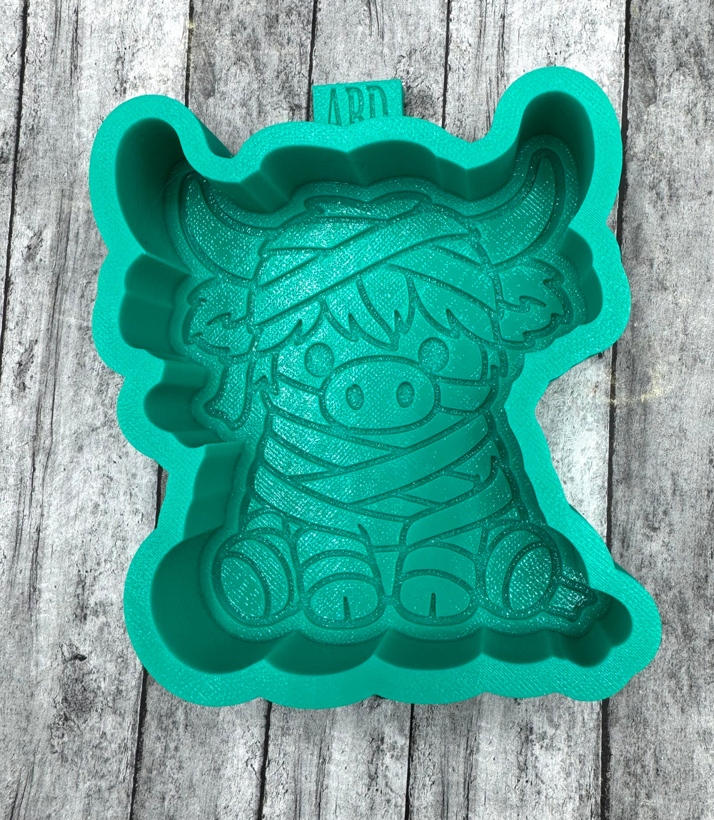 Mummy Highland Cow Freshie Silicone Mold