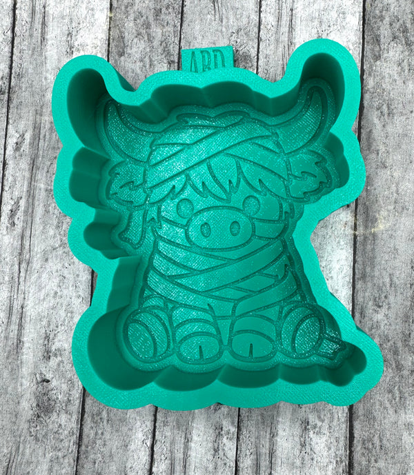 Mummy Highland Cow Freshie Silicone Mold