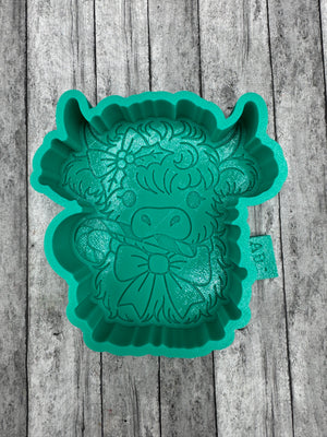 Highland Cow with Candy Cane Freshie Silicone Mold
