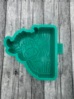 Cow Peeking Freshie Silicone Mold