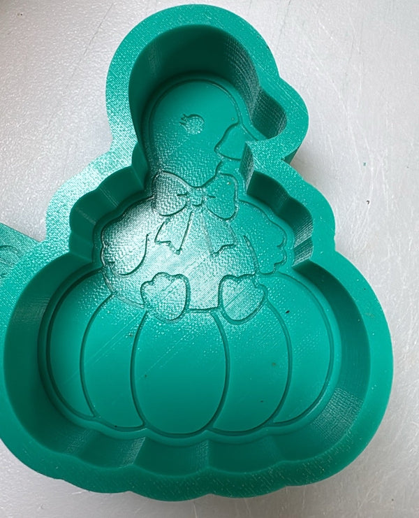 Goose sitting on Pumpkin Freshie Silicone Mold