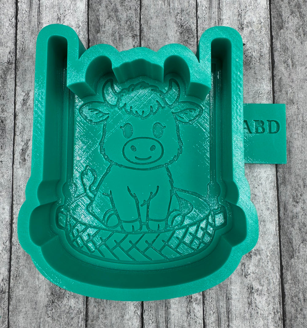 Highland Cow on a Tire Swing Freshie Silicone Mold