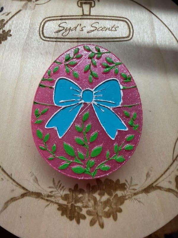 Easter Egg with Vines & Bow  Freshie Silicone Mold