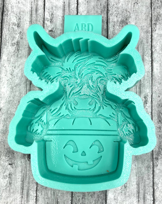 Highland Cow Pumpkin Bucket Freshie Silicone Mold