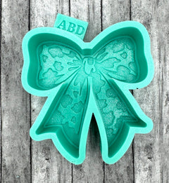 Bow with Cow Spots Freshie Mold