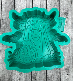 Highland Cow Ghost with Pumpkin Freshie Silicone Mold