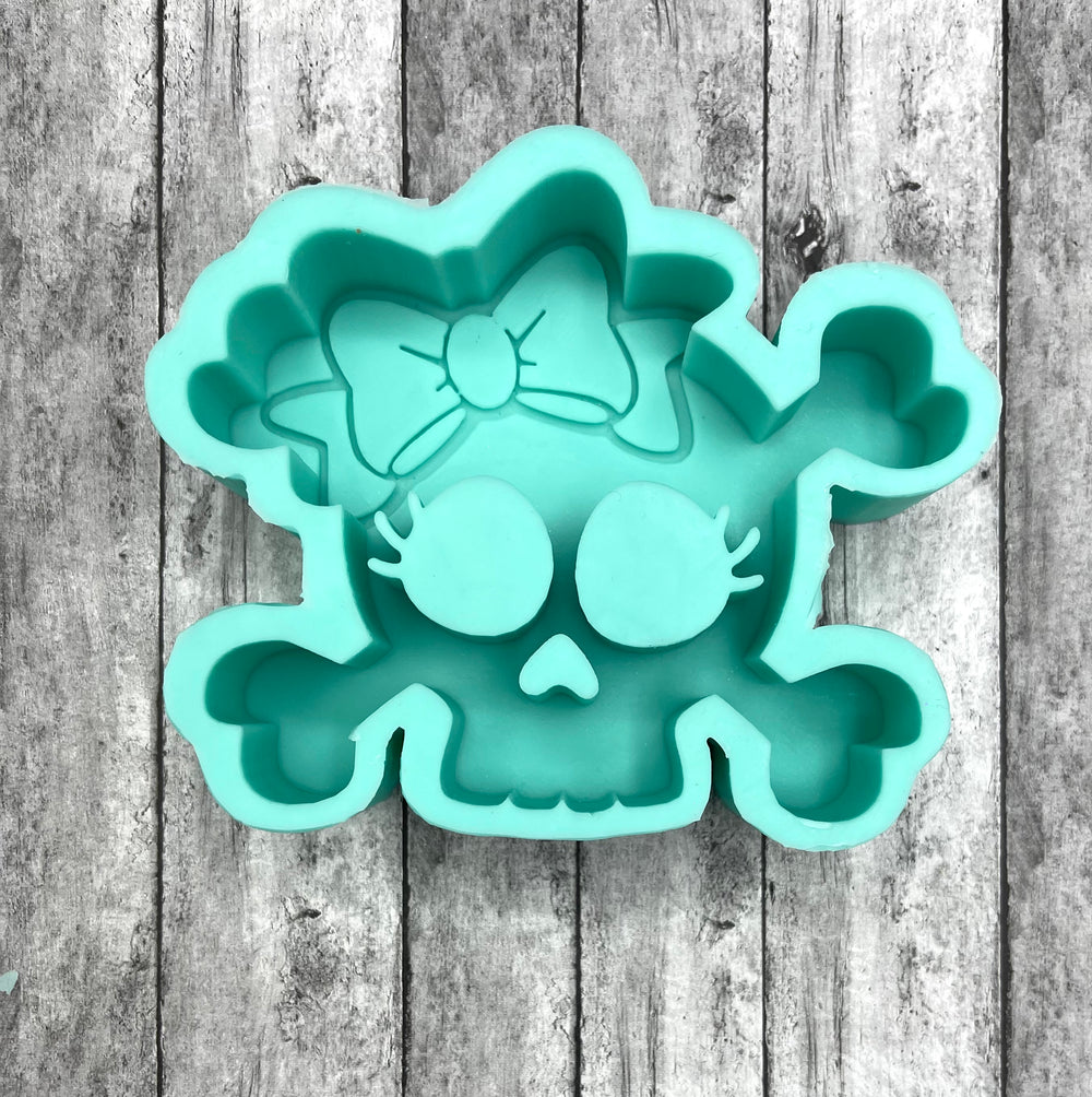 Skull & Cross Bones Mold