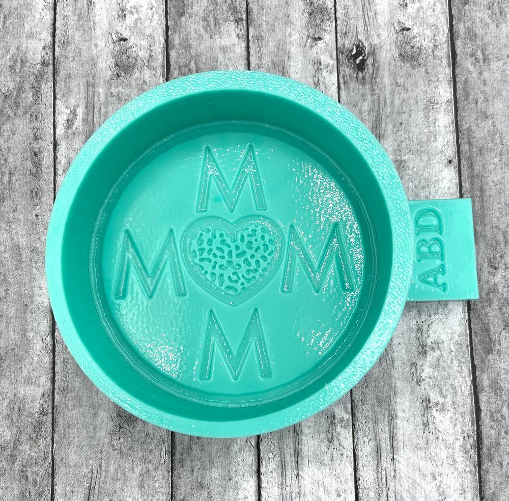 Mom Round with Leopard Heart Center Mold