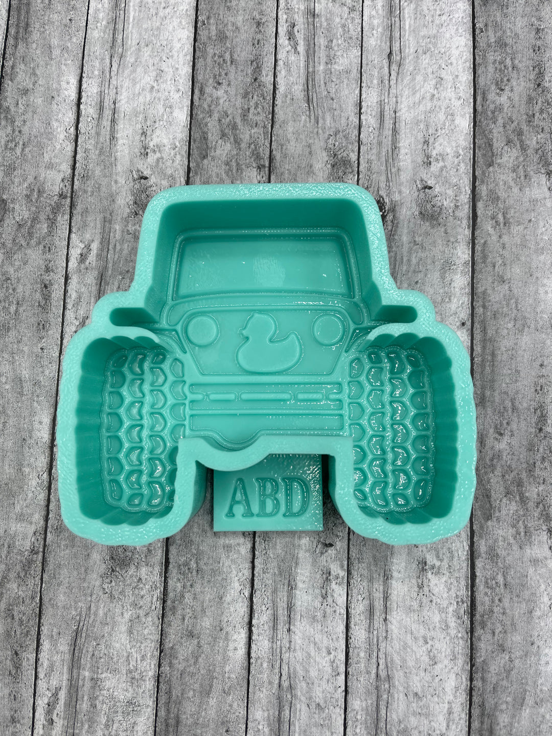 Off Road SUV with Duck Grill Freshie Mold