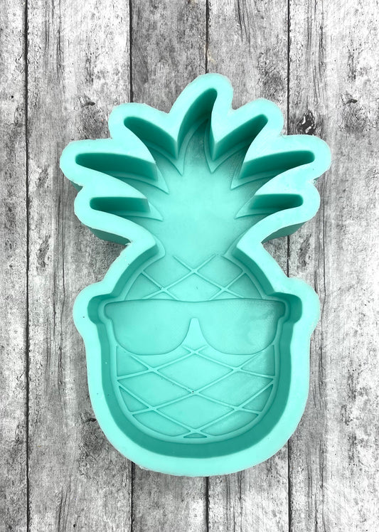 Pineapple mold